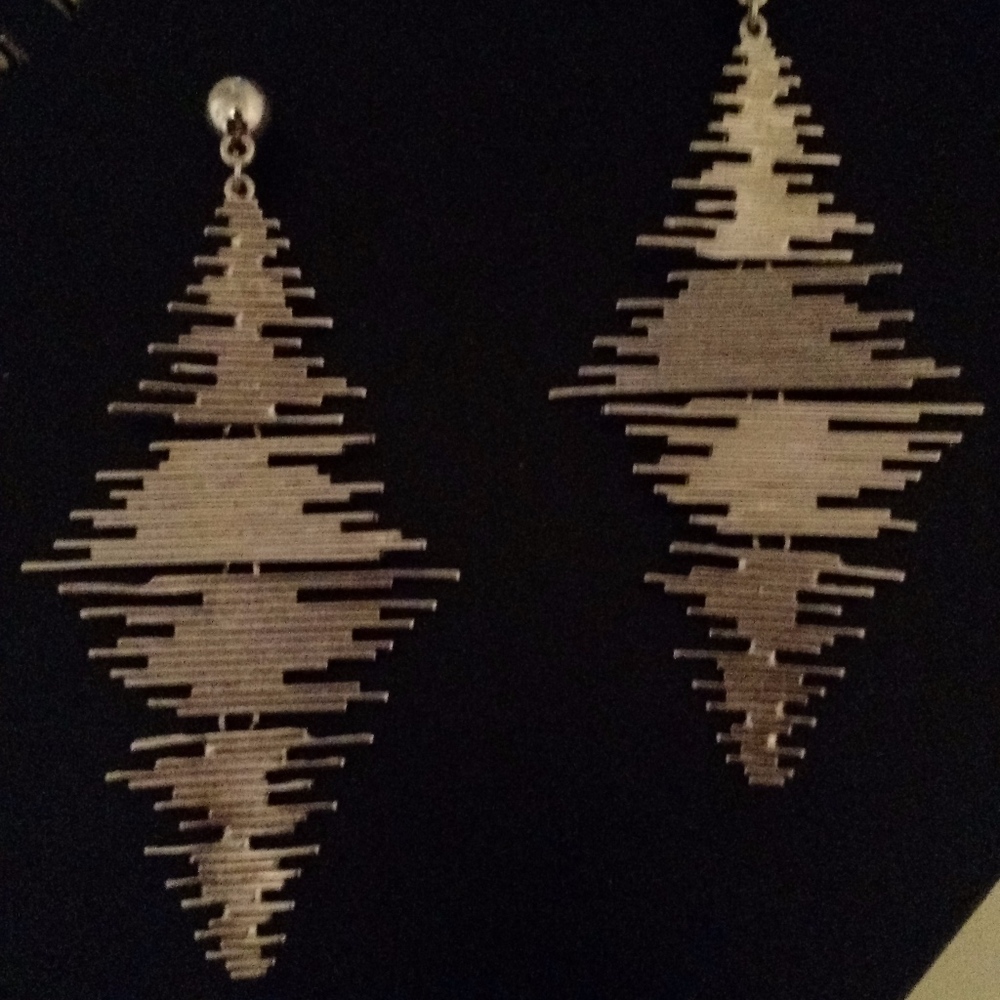 sound wave earrings